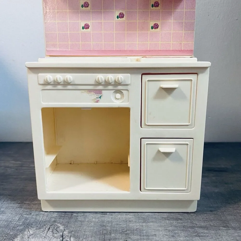 Vintage 1987 Barbie Dream House Kitchen Stove Replacement Piece.